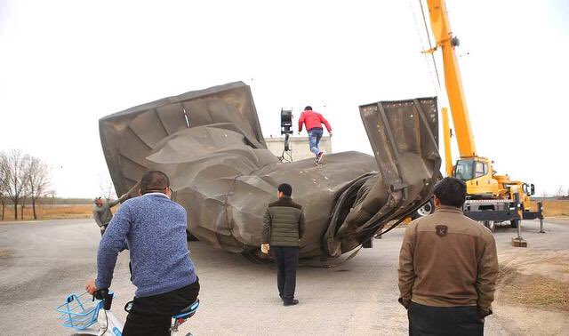 Ветар оборио статуу првог кинеског цара